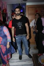 Ashmit Patel at Sara Khan Birthday Party in Mumbai on 6th Aug 2015